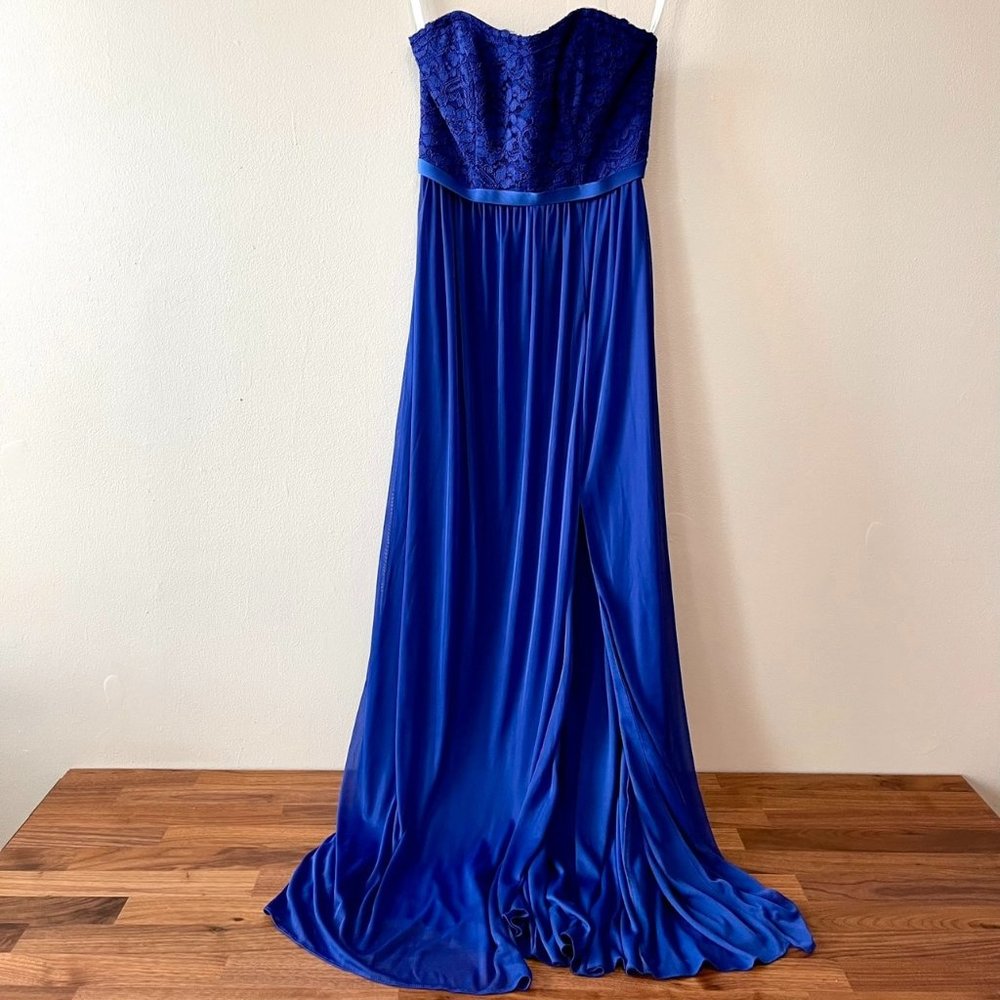 NWOT - David's Bridal - Strapless Prom / Bridesmaid Dress
